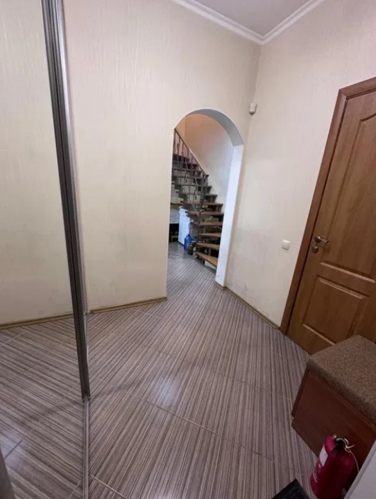 продажа трехкомнатной квартиры номер A-173879 в Малиновском районе, фото номер 10